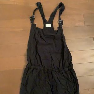 Black Aritzia overalls